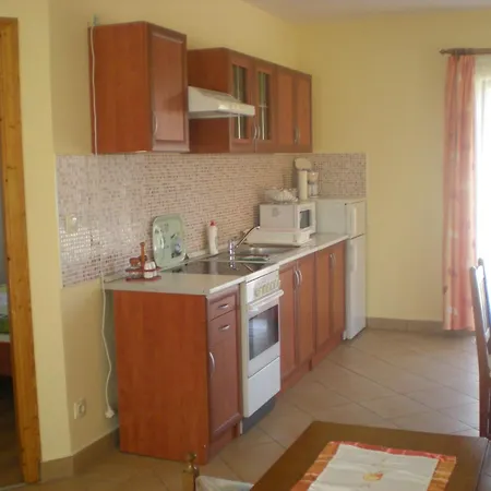 Guest house Parti Panzio Tata