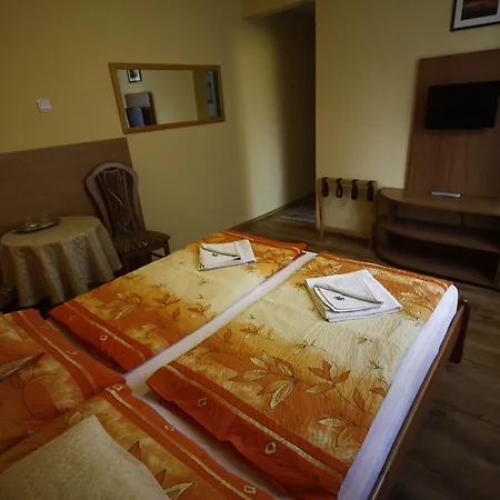 Guest house Parti Panzio Tata
