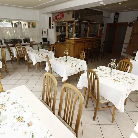 Guest house Parti Panzio 3*