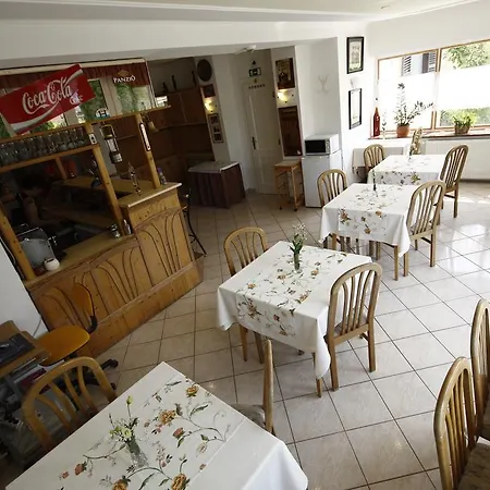 Guest house Parti Panzio Tata
