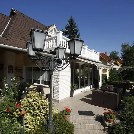 Parti Panzio Guest house 3*