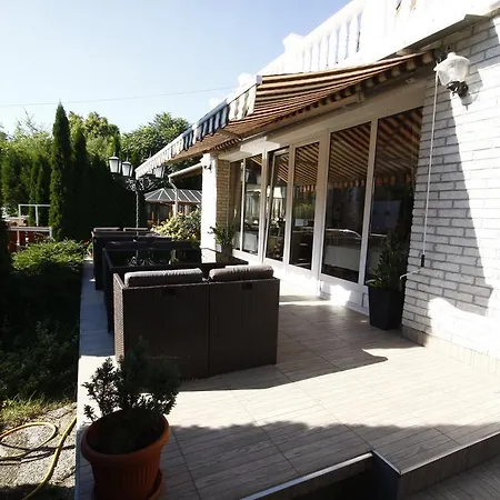 Guest house Parti Panzio Tata